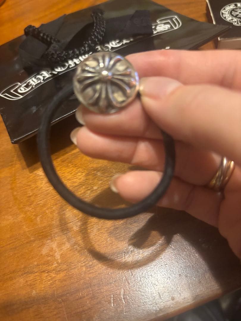 【美品】chrome heartsコンチョヘアゴムおまけ付き