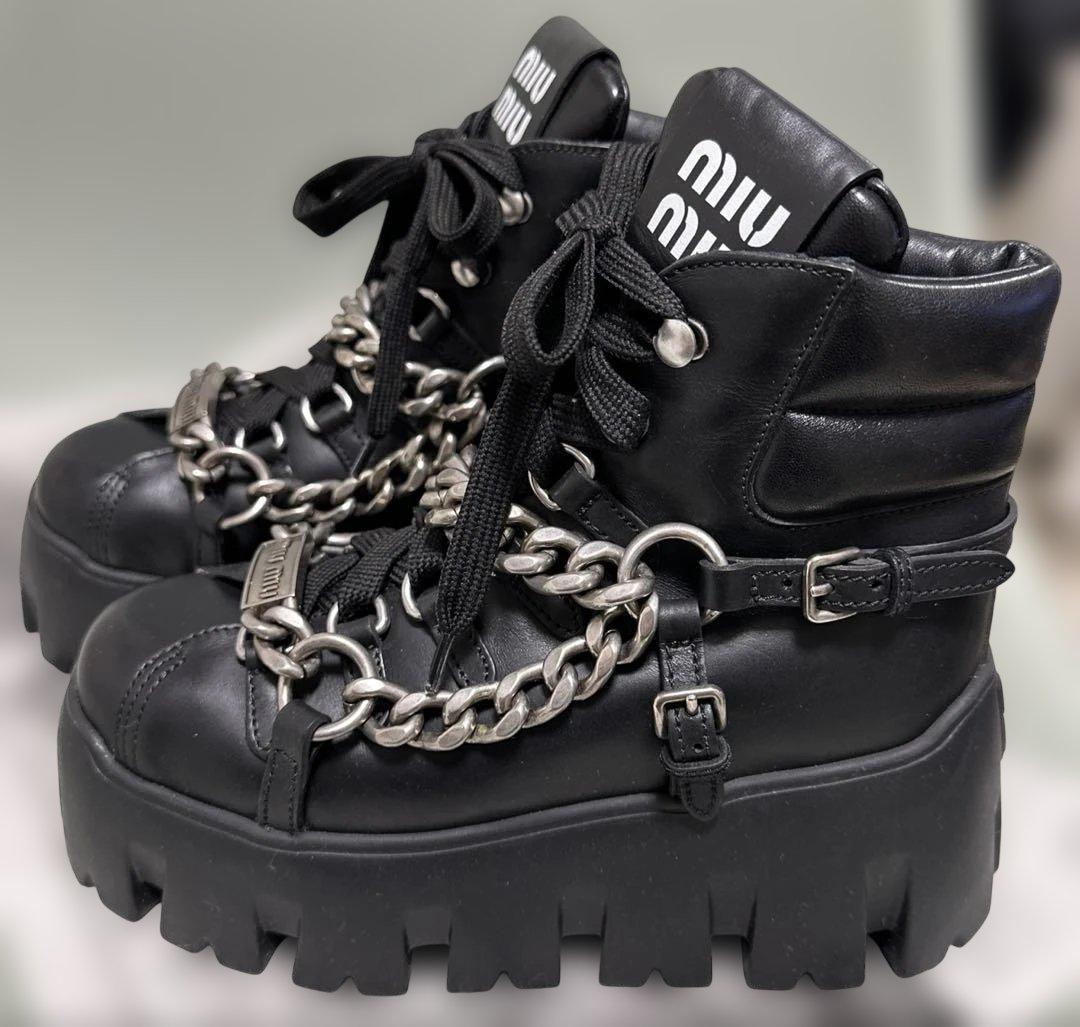 miumiuチェーン付きブーツ 34 1/2 黒 21.5 レザー 鑑定済