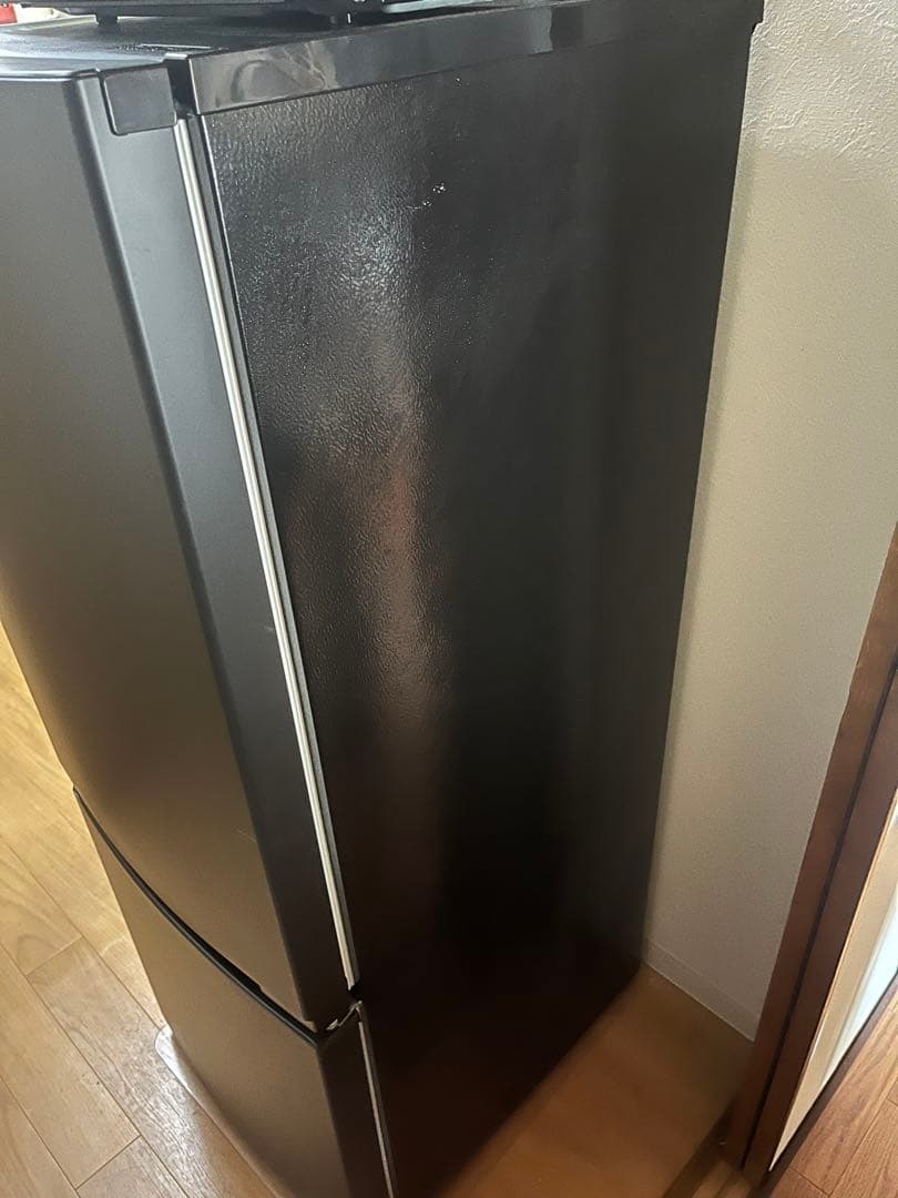 TOSHIBA ブラック冷蔵庫(150L, 2025年)