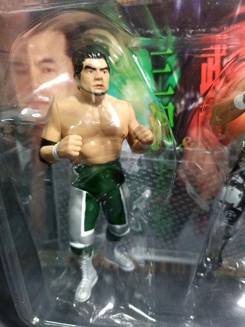 サイン付き 新品 武藤敬司 三沢光晴 フィギュアセット デビュー20周年記念限定