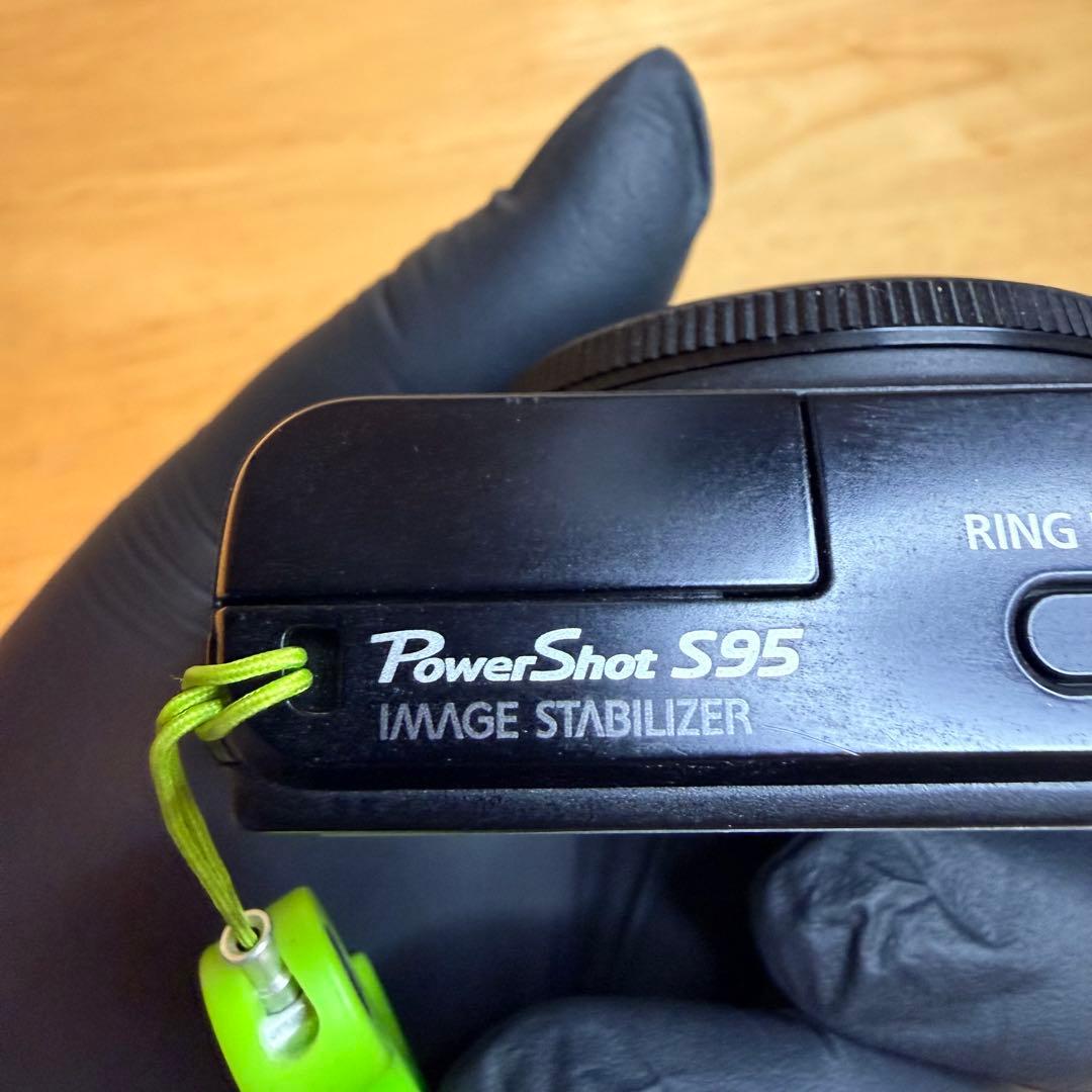 【写真18枚】Canon S95 コンパクトデジタルカメラ