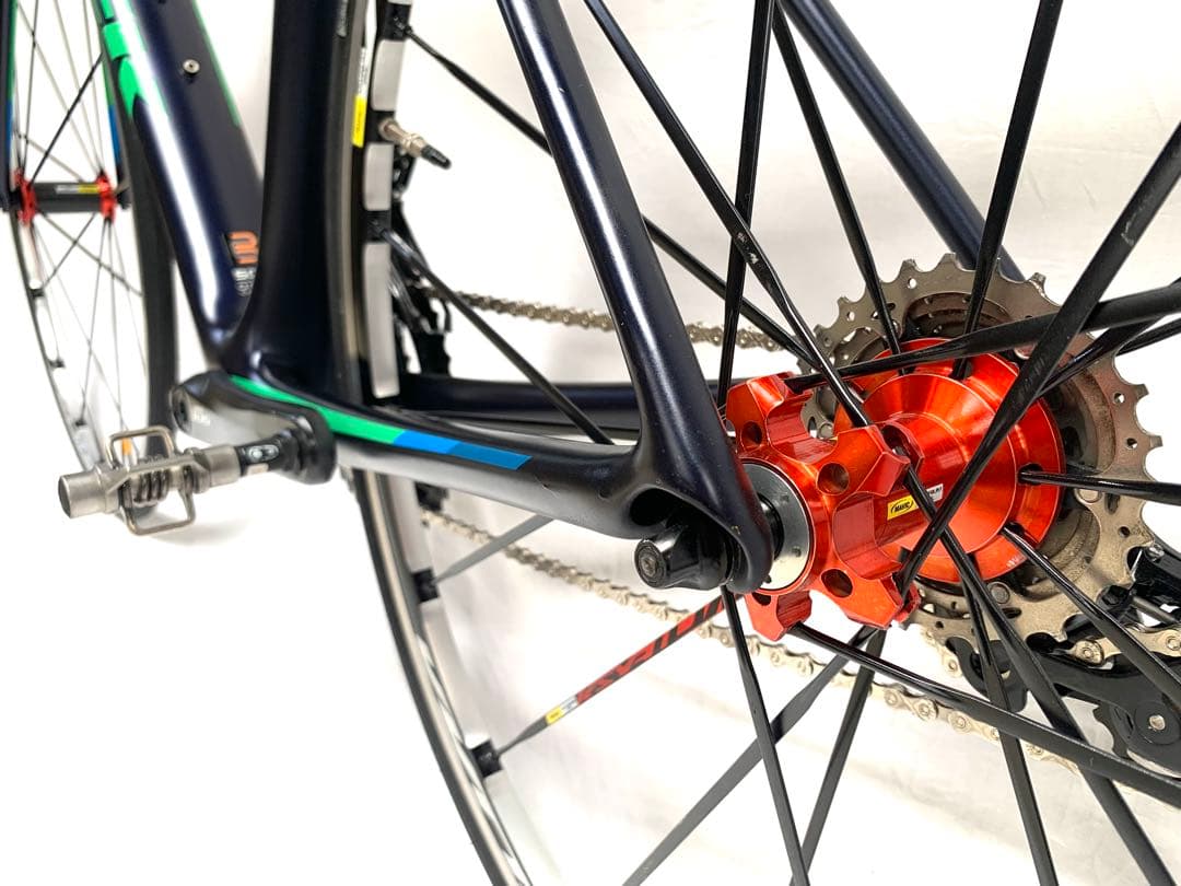 よ*9様 送料無料 TREKフルカーポンロードバイク EMONDA超軽量7.8キ