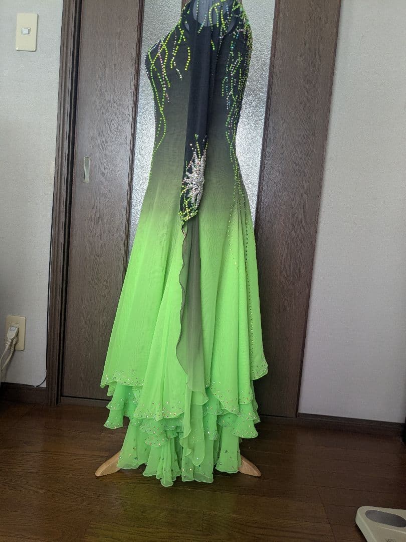 社交ダンススタンダード衣装