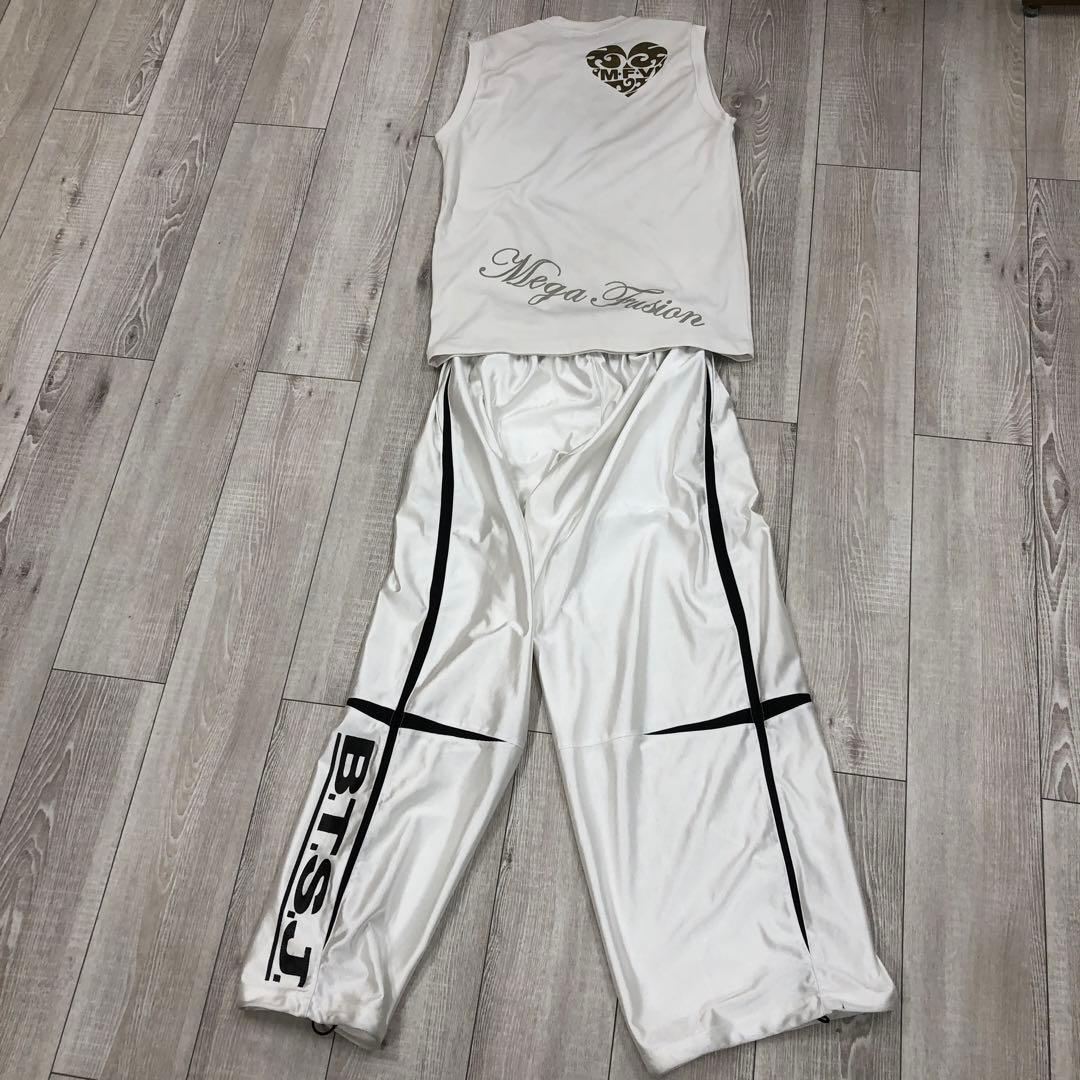 ボディコンバット　レスミルズ　激レア商品　十字架ロングパンツ　イベント早い者勝ち