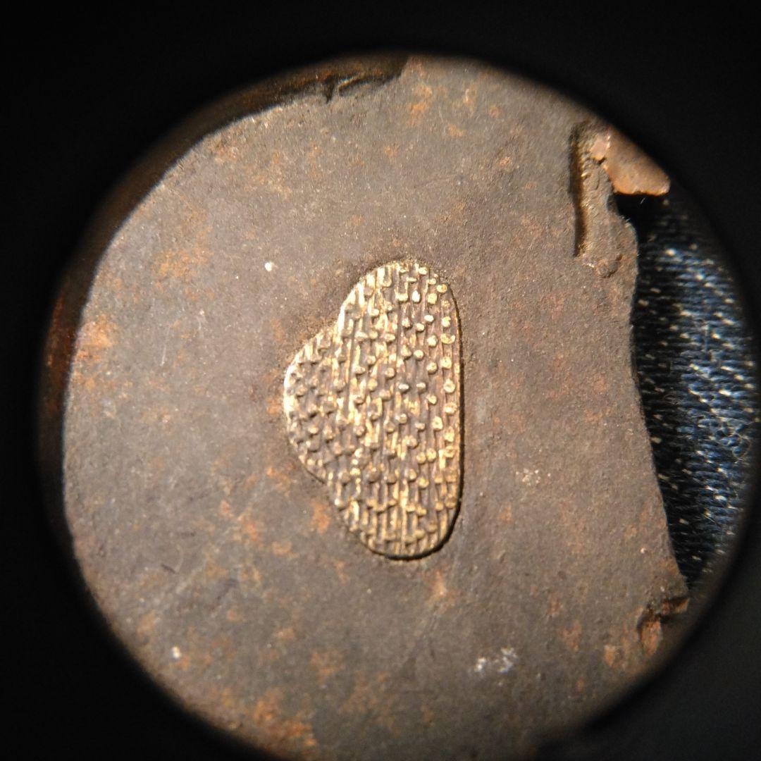 古い刀の花形 鉄製 鍔(つば) 骨董　刀　文鎮