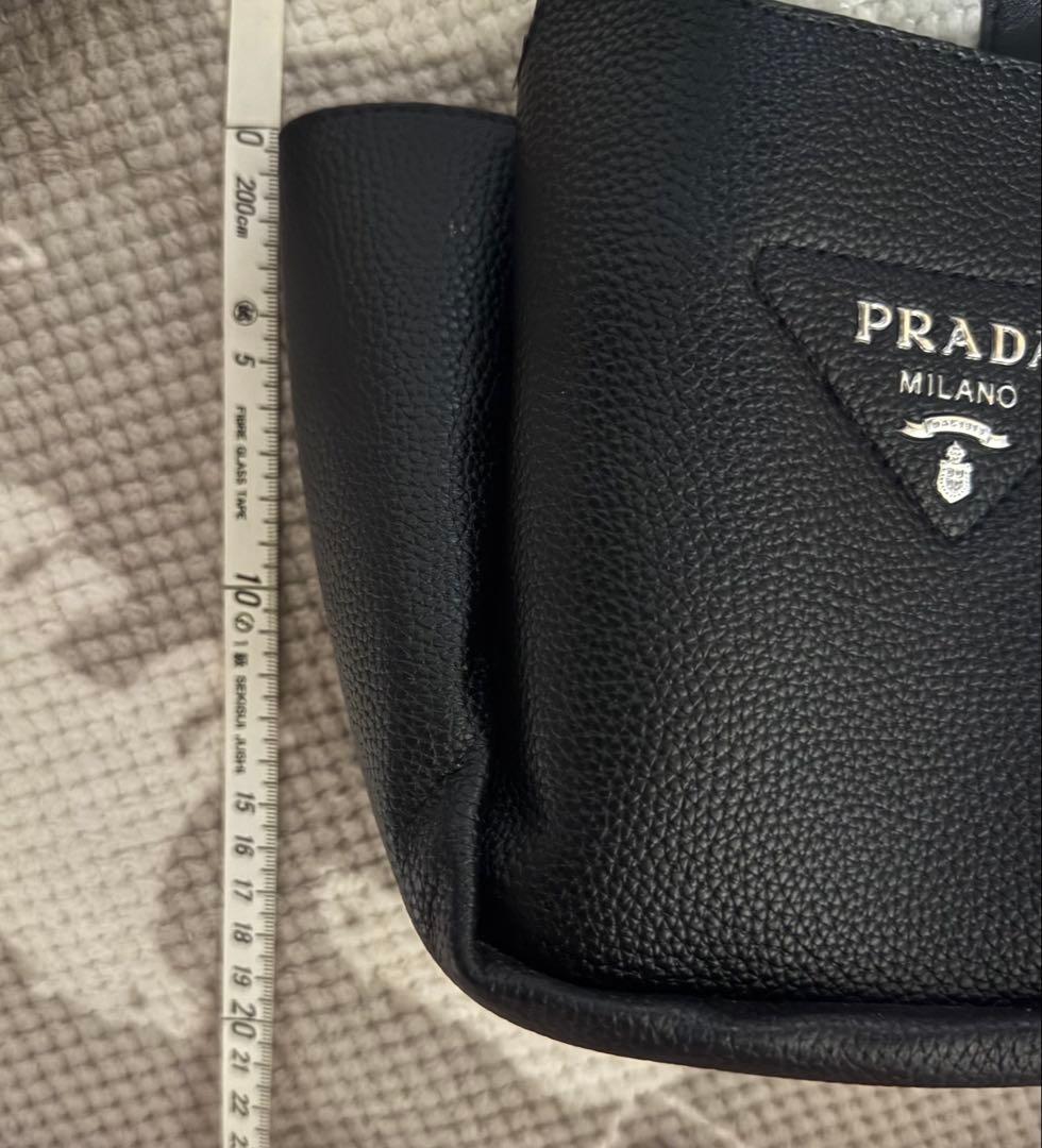 PRADA ノベルティ ハンドバッグ