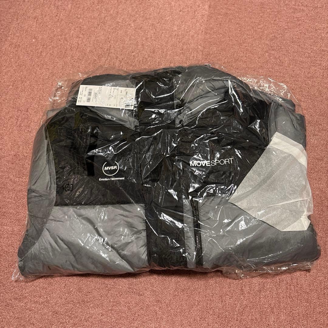 専用。新品未使用。デサント　ナイロンダウンジャケット　Oサイズ　DMMWJC44