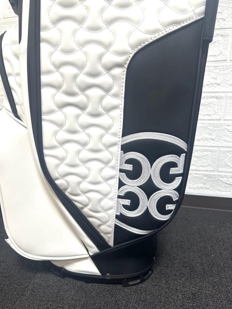 新品未使用☆G/FOREスタンド式キャディーバック9.5インチ　ホワイト