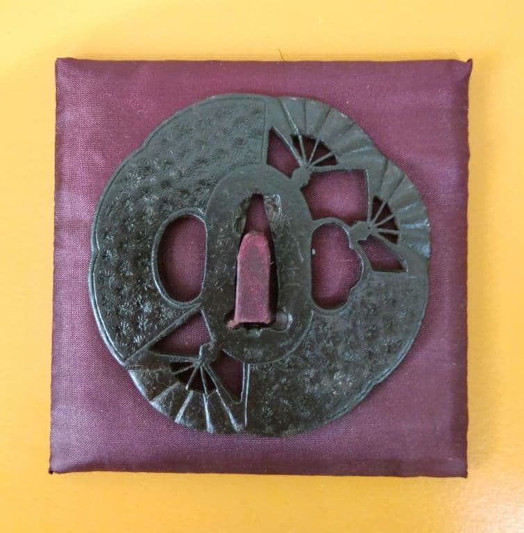 時代物 扇透かし 花模様 鉄鍔