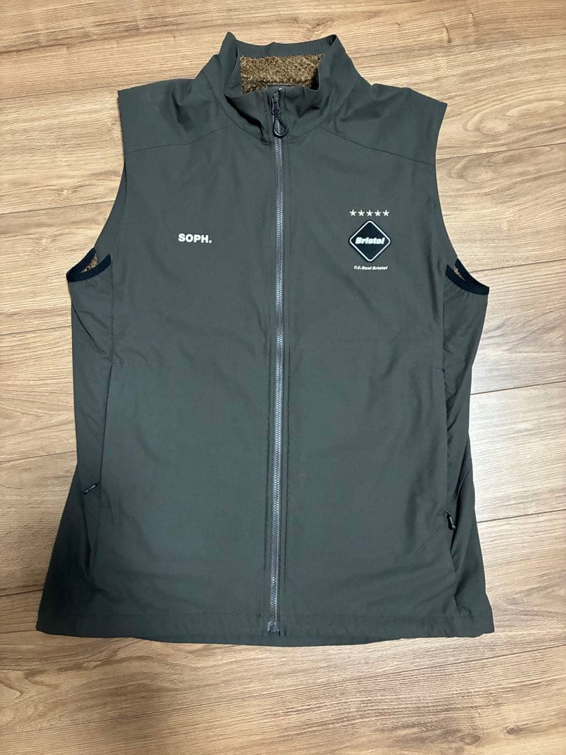 y*可様 STRETCH LIGHTWEIGHT INSULATION VEST