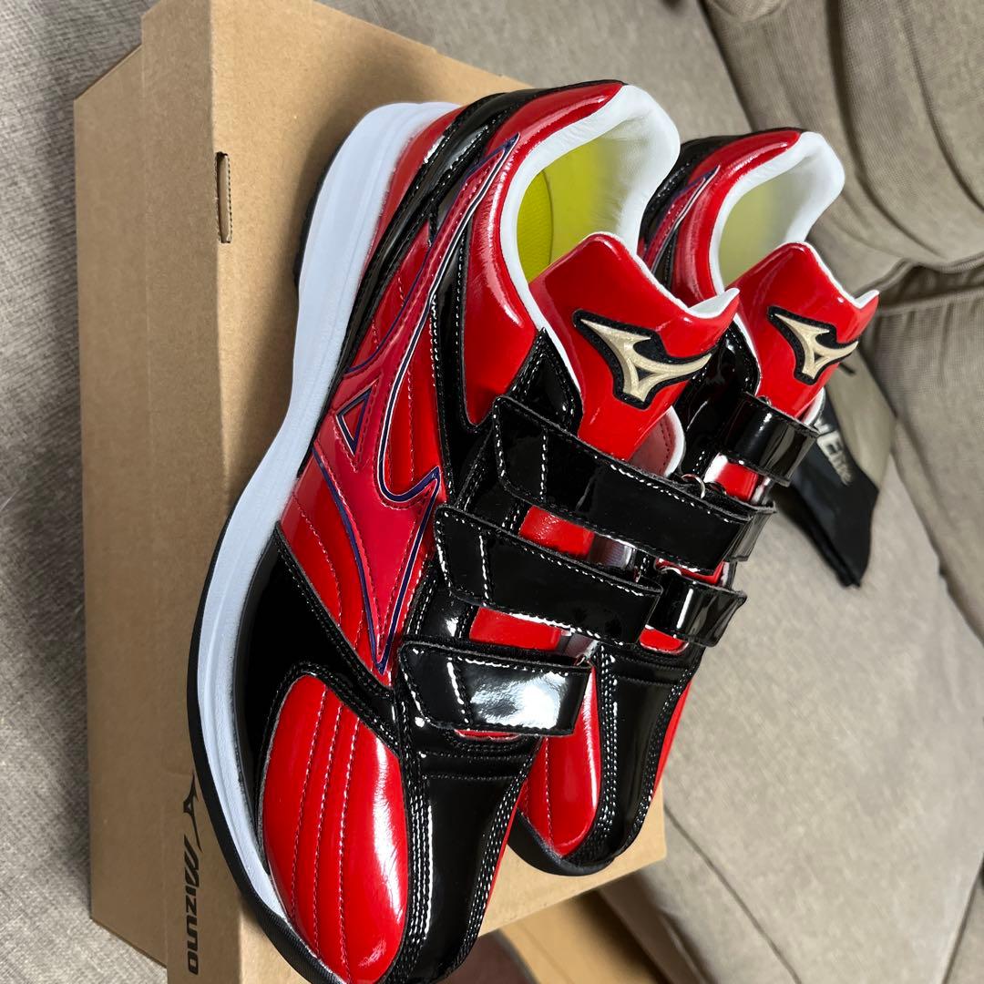 Mizuno グローバルエリートトレーニングシューズ レッド/ブラック