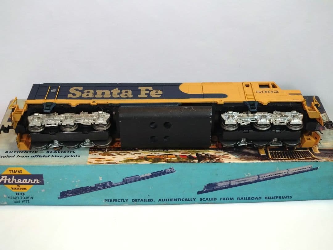 アメリカディーゼル機関車　ＡＴＳＦ Ｆ４５　(２台セット)