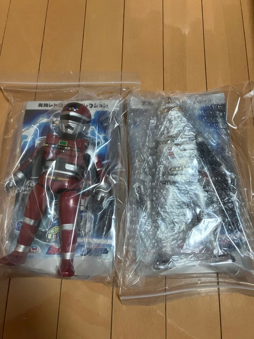 東映レトロソフビコレクション　ギャバン　シャリバン