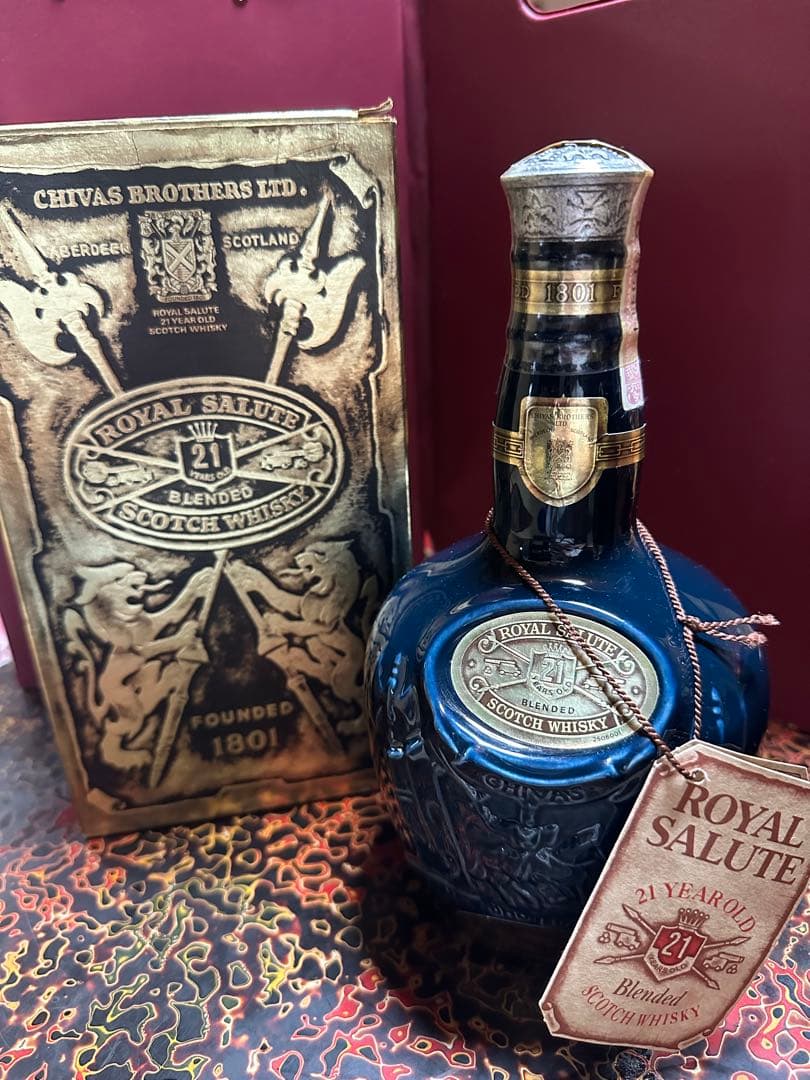  Salute 21年 ブレンデッドスコッチウイスキー　ブルー陶器