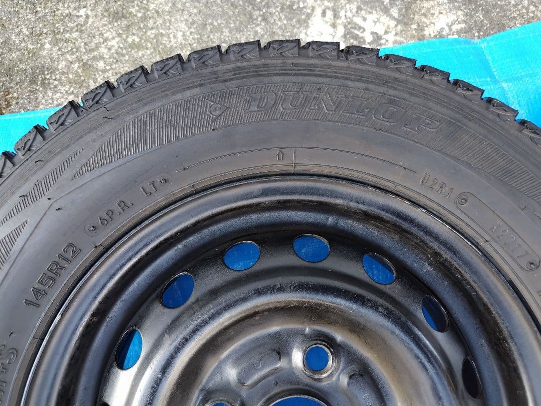 145R12・LT【2/2】軽トラ用スタッドレス・鉄ホイール付、２本分割
