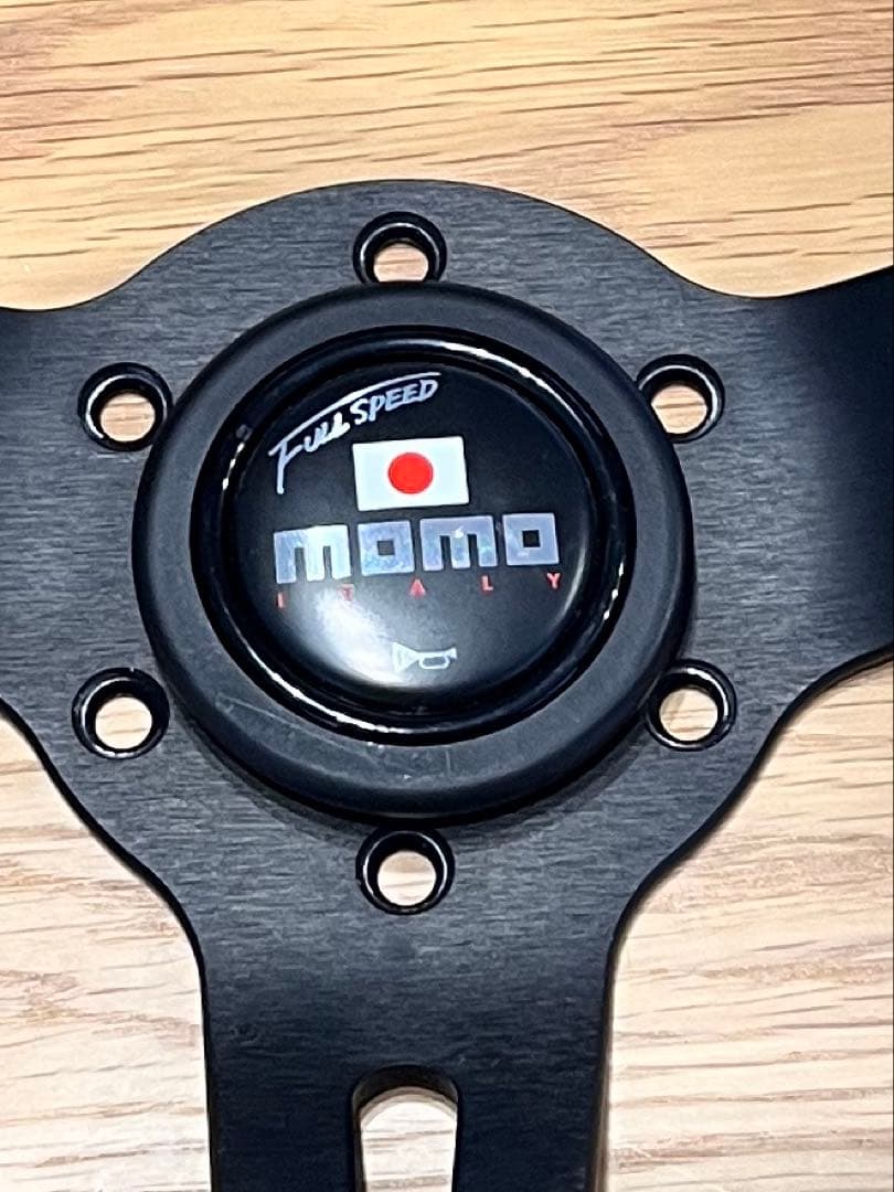 MOMO フルスピード　ステアリング　34.8パイ