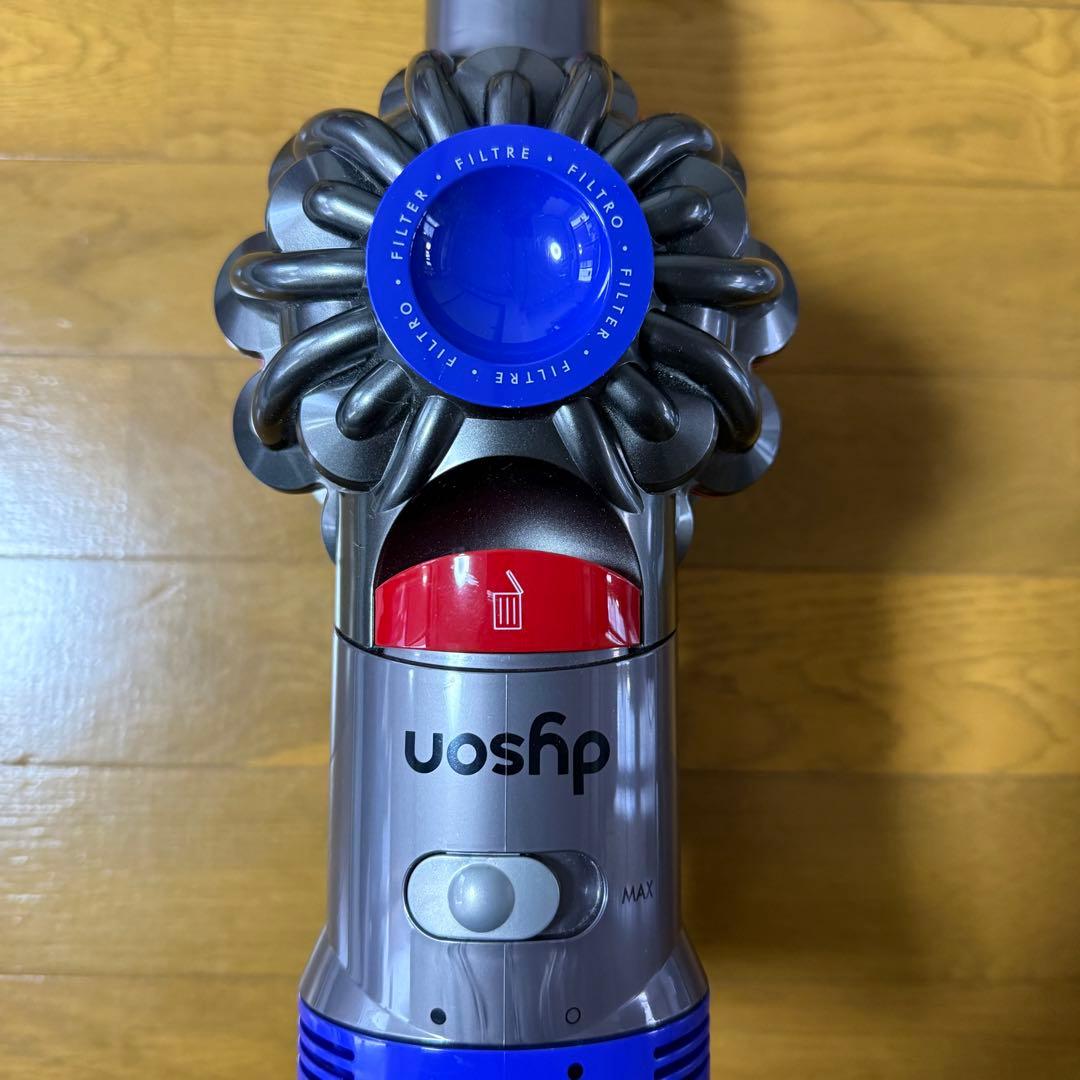 dyson v7 slim 掃除機 コードレスクリーナー　中古　美品　作動良好