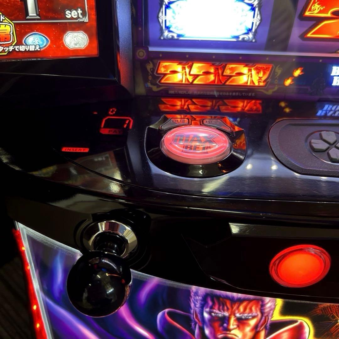 スマスロ「北斗の拳」拳王パネル　送料無料　パチスロ実機