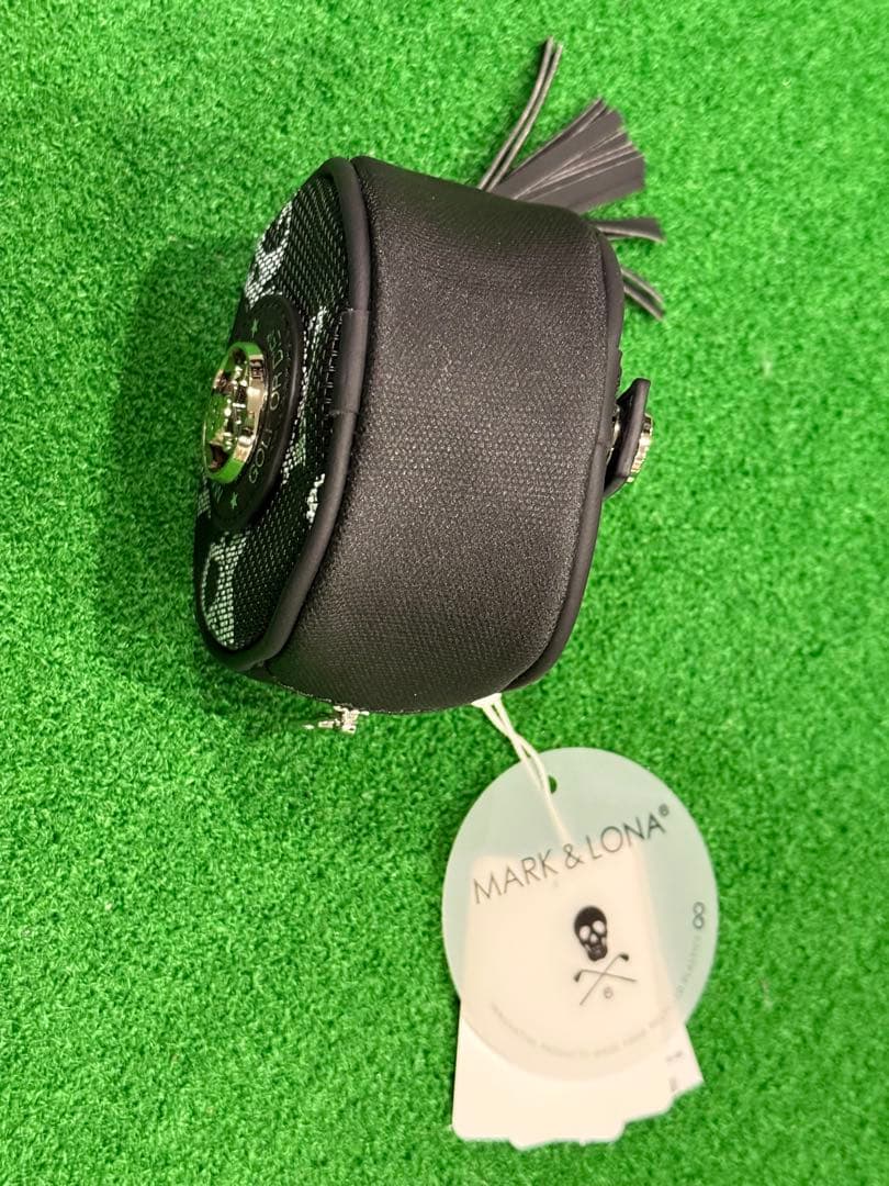 マークアンドロナ正規品、新品、未使用　タグ付　巾着型のカートバッグとボールポーチ