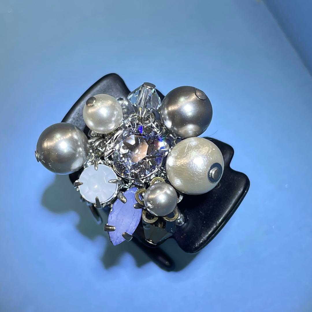 美品COMPLEX BIZ ヘアクリップ 大、中2点セット ネイビーパール