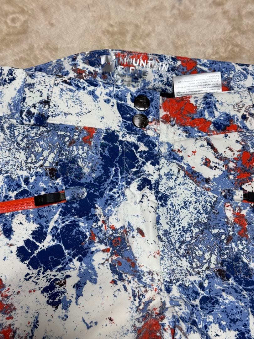 美品】レディース　スキーウェア　マウンテンフォース