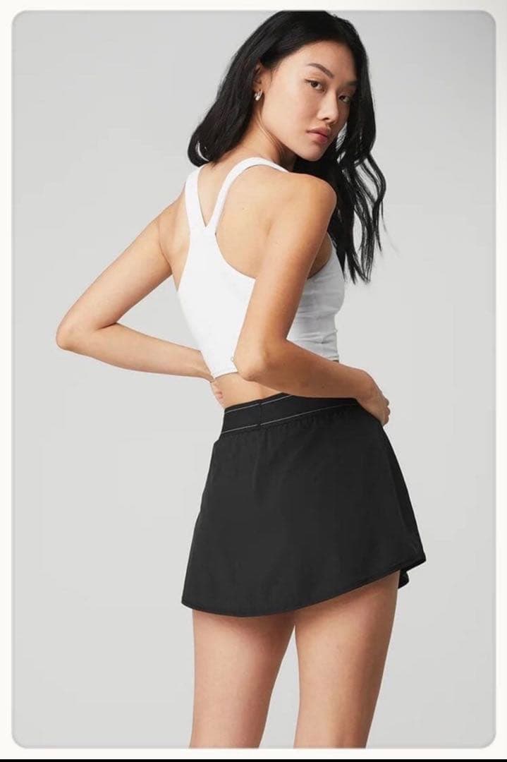 ALO yoga タンクトップ AIRBRUSH REAL BRA ホワイト