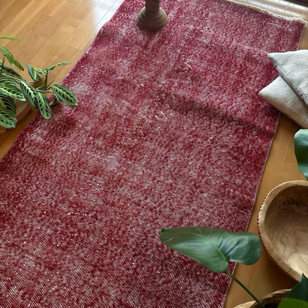 89×189こっくりと深みある赤　レッドワンカラーラグ　トルコヴィンテージラグ