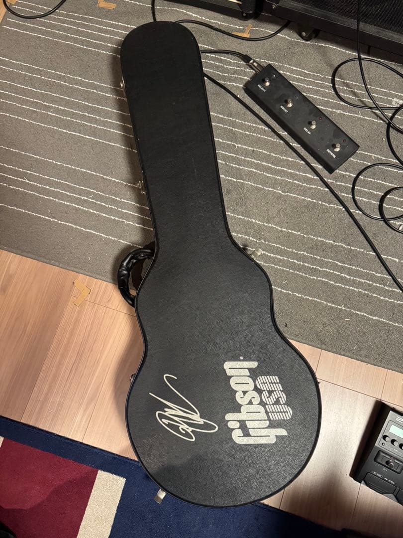 TAK MATSUMOTO／松本孝弘 モデル キャナリーイエロー