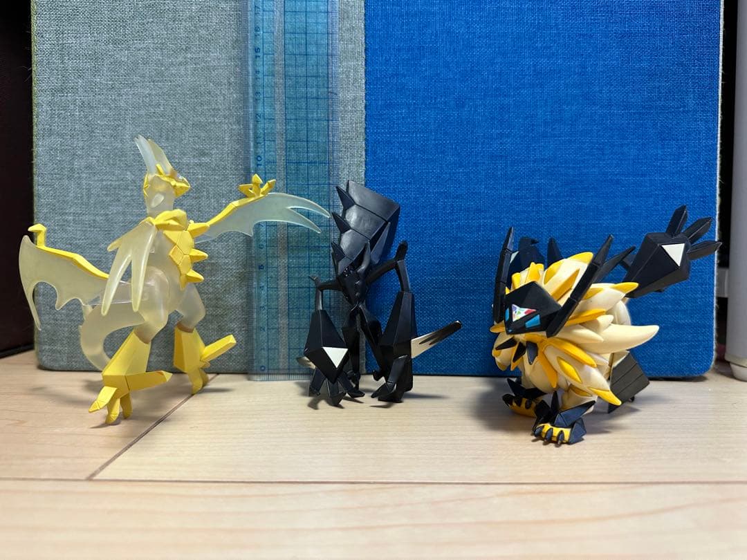 ポケモン　モンコレ　フィギュア　ネクロズマ3点セット