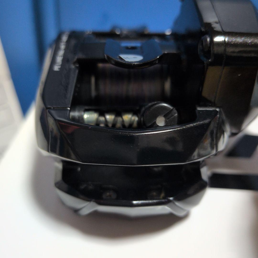 美品！回転良好！ダイワ　21ティエラA IC 150H-DH　TPE製ノブ