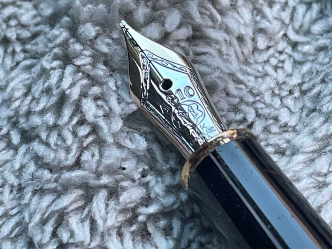 ◾️モンブラン144万年筆◾️マイスターシュテュッククラシック◾️化粧箱、コンバーター