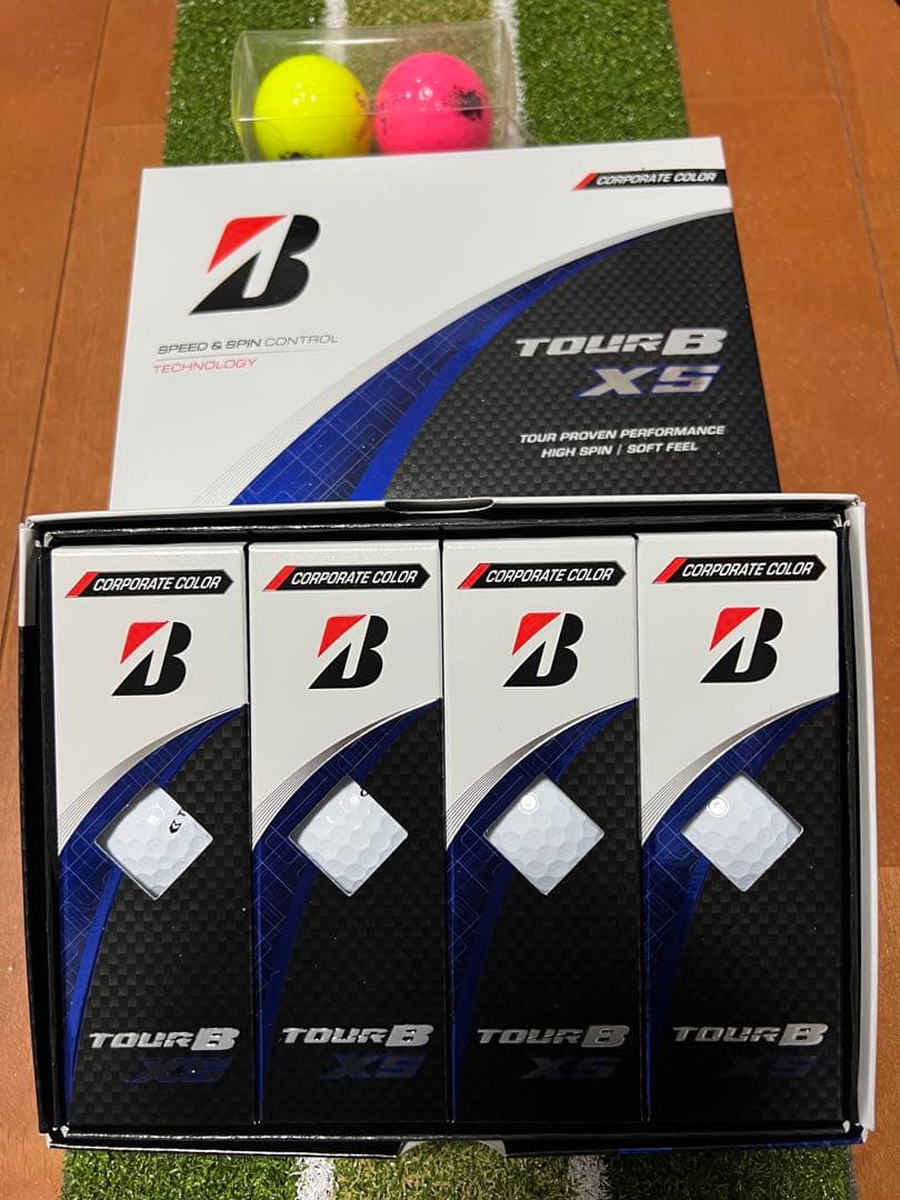 ブリヂストンゴルフボール　ツアーB XS おまけ付き