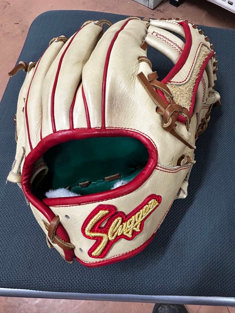 スラッガー　軟式グローブ 特別オーダー ベージュ/レッド