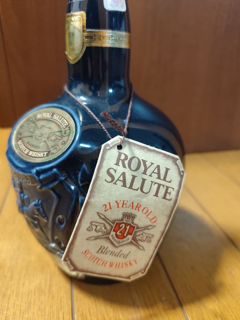 【貴重】 Salute スコッチウイスキー 21年　1リットル