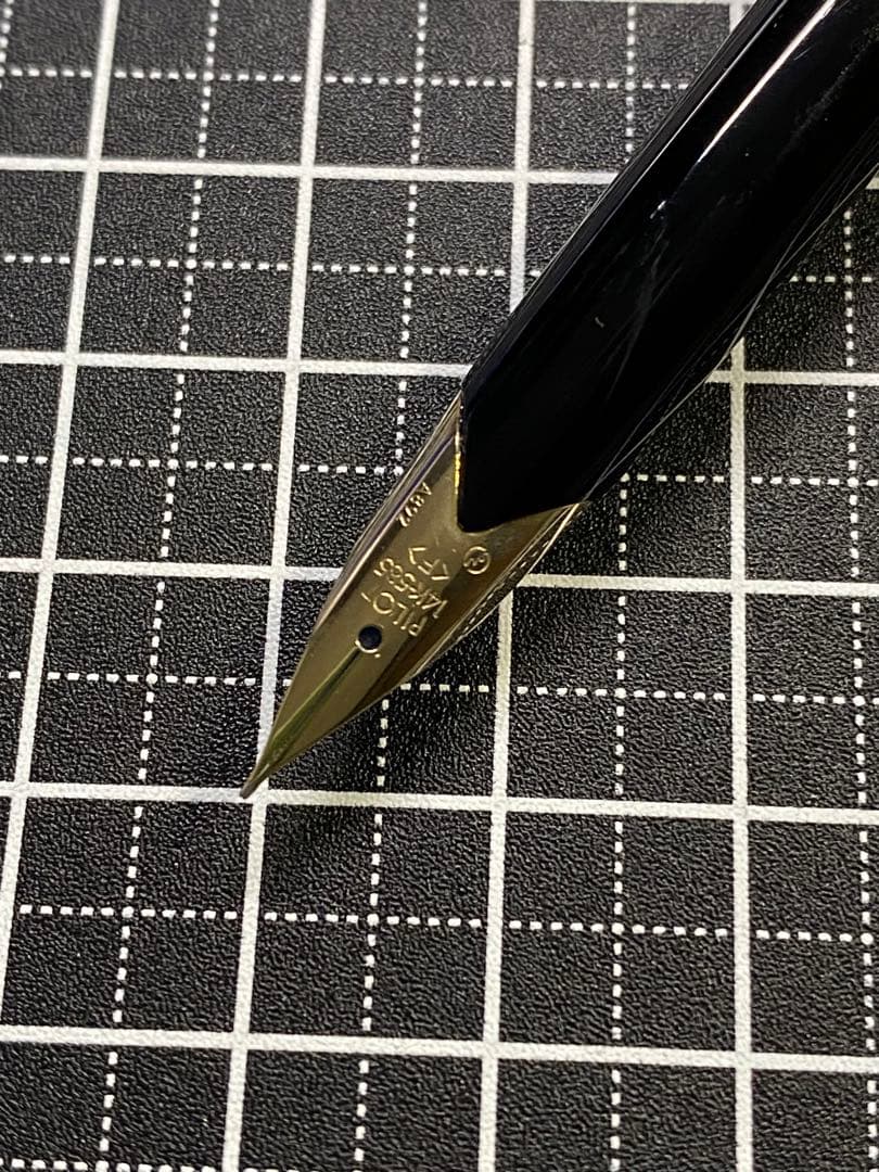 PILOT GRANDEE Gold-Stripe 万年筆　字幅F