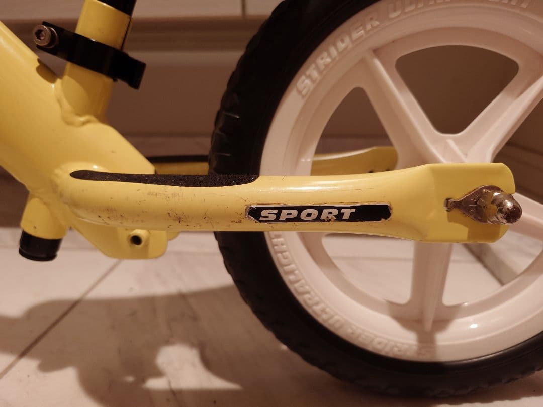 STRIDER ムラサキスポーツ限定 イエロー