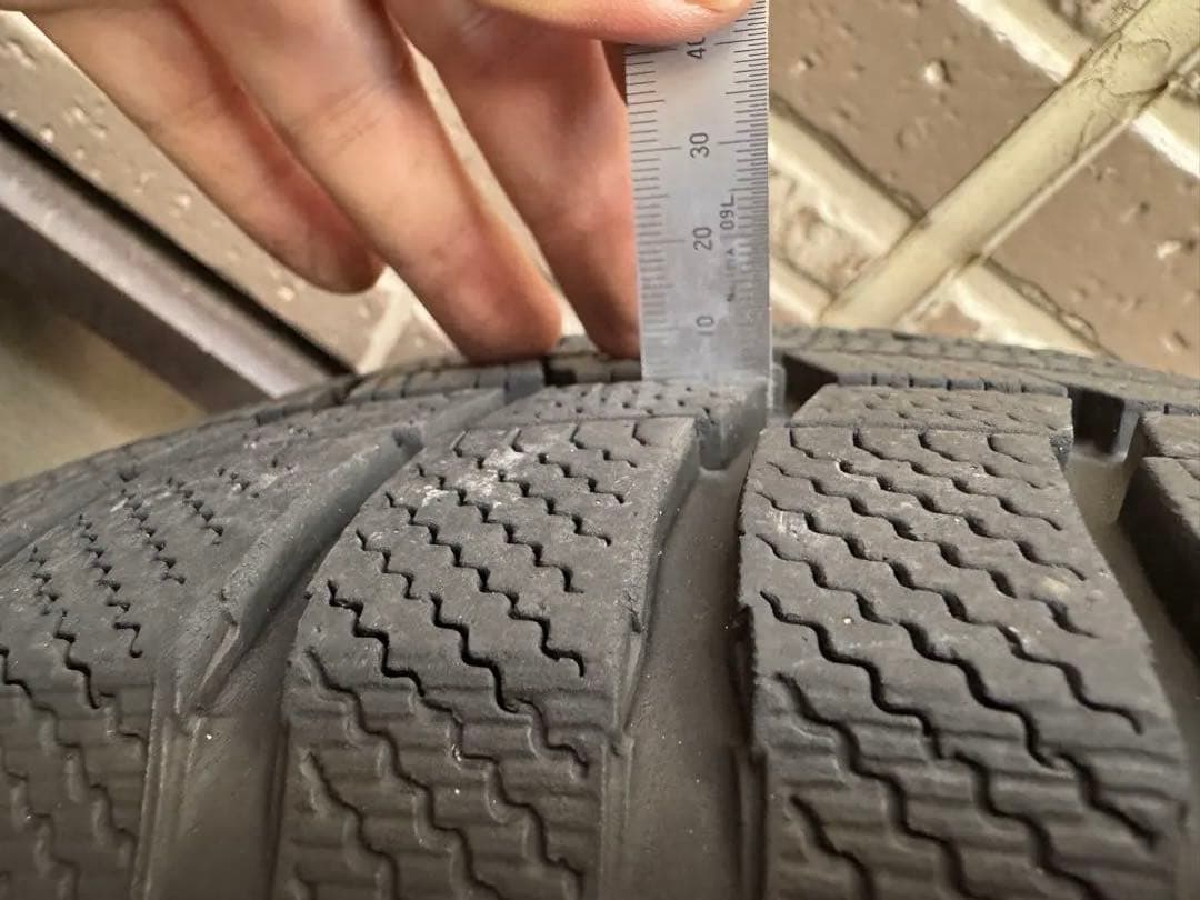 アルファード／ベルファイア TOYO16インチスタッドレス 純正ホイール付