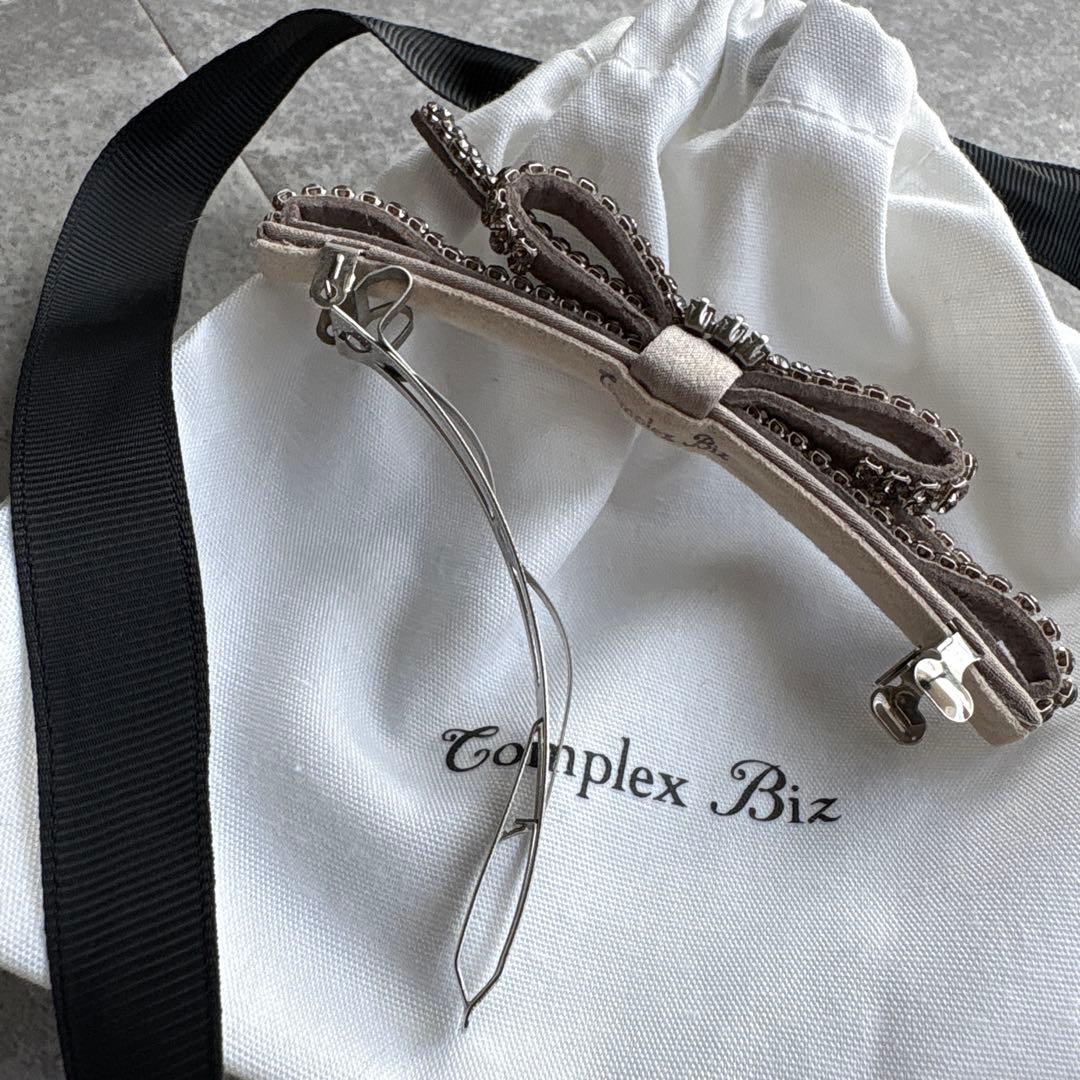 コンプレックスビズ　リボン　バレッタ　極美品 スワロフスキー　ホワイト