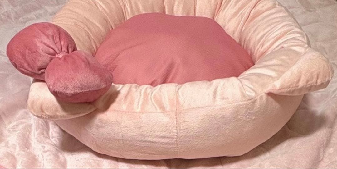 ☆新品タグ付☆ ハローキティ ペットベッド 約42×42×10cm ２つ