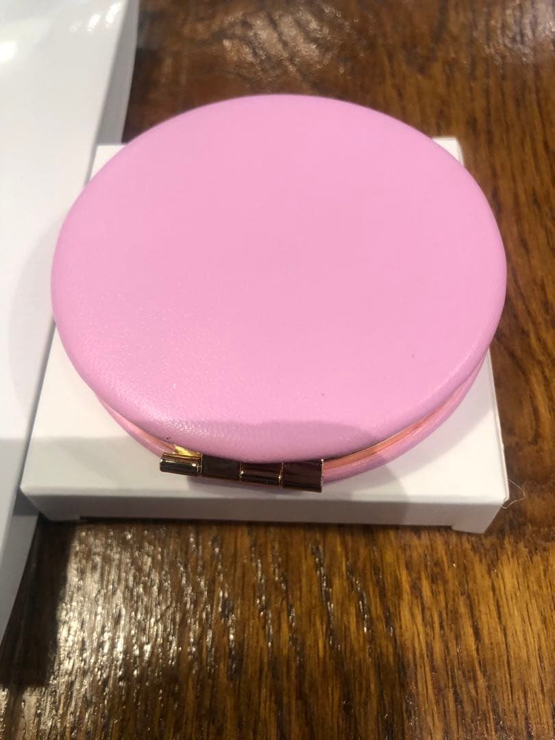 皇居限定ハローキティ キティちゃん　タオルハンカチ＆皇居ミラーセット 完売品