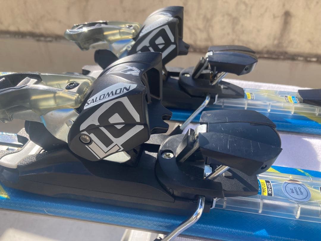 【美品】ショートスキー　SALOMON ショートカート125 バンド ケース付