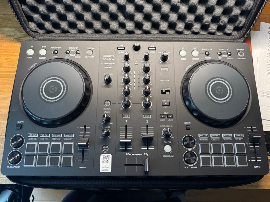 [ほぼ新品・ケース付] Pioneer DDJ-FLX4 DJコントローラー