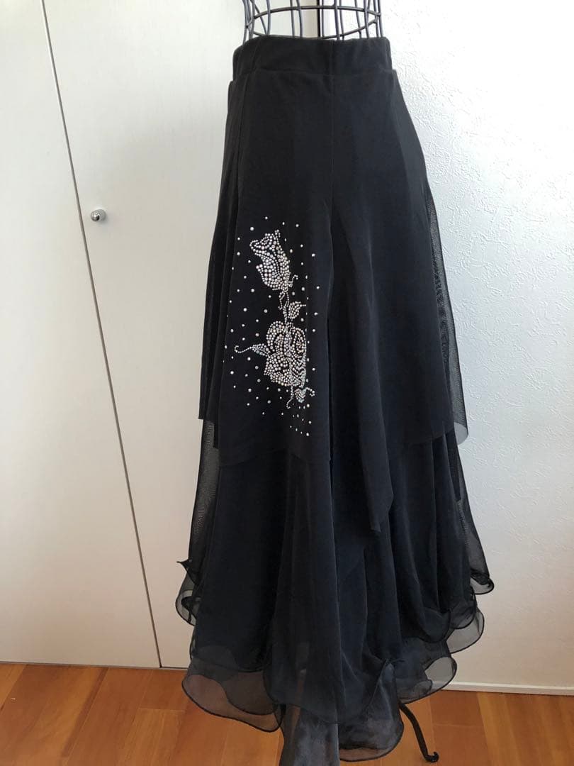 新品❣️未使用❣️ ❤️社交ダンス　ドレススカート　ブラック❤️
