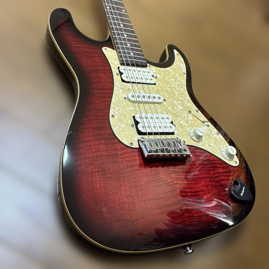 《メイビス》エレキギター　ピック入り付き　動作確認済み