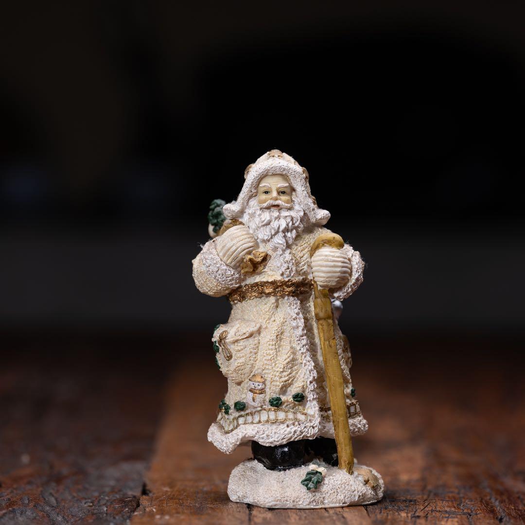 白い　サンタクロース オブジェ　クリスマス