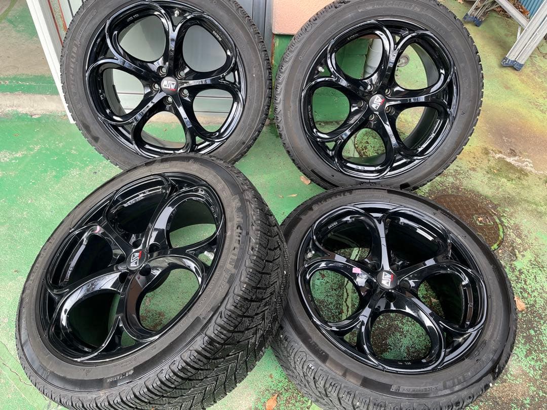 アルファロメオ　スタッドレス