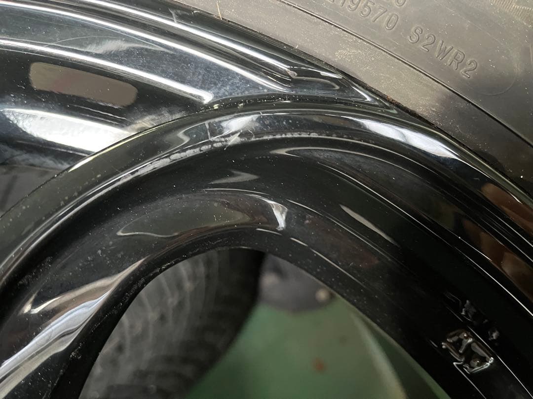 アルファロメオ　スタッドレス