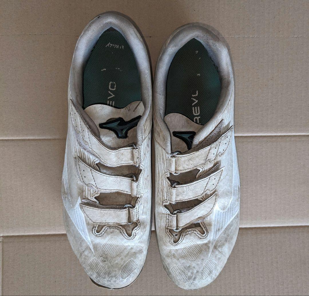 ミズノ ライトレボゼロ2