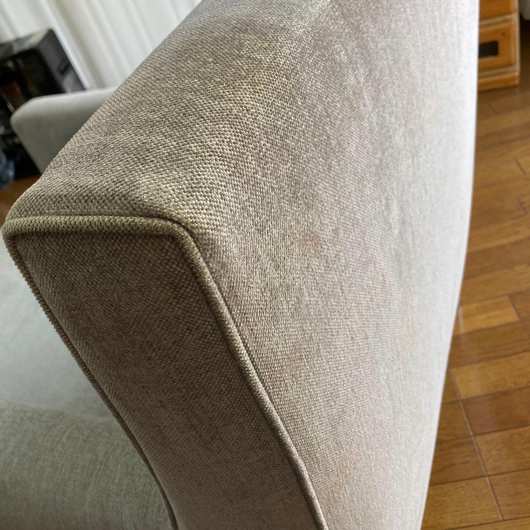 eilersenグレーのファブリックアームチェア