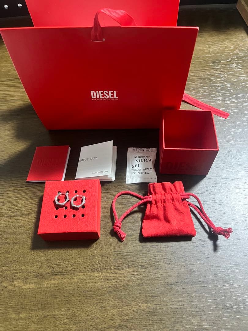 DIESEL シルバー 六角形フープピアス